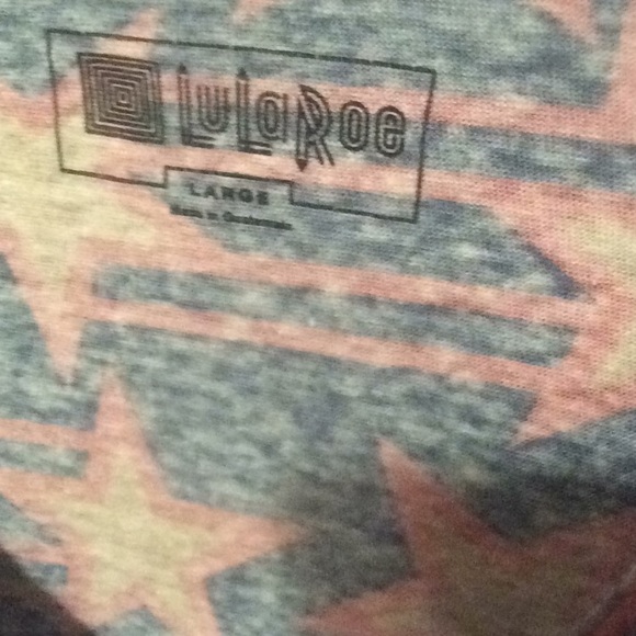 LuLaRoe Woman Top size Large - Picture 3 of 3